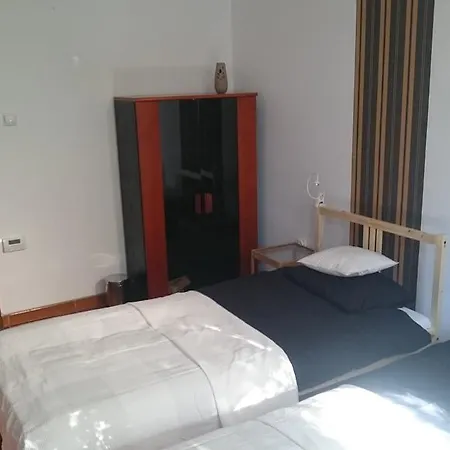 Incepcja Hostel